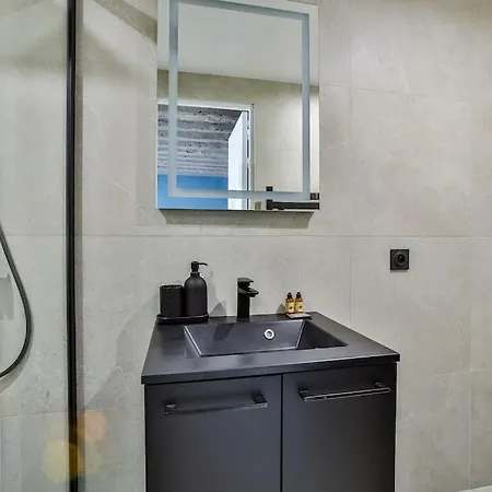 Bel Quartier Marais Apartment *